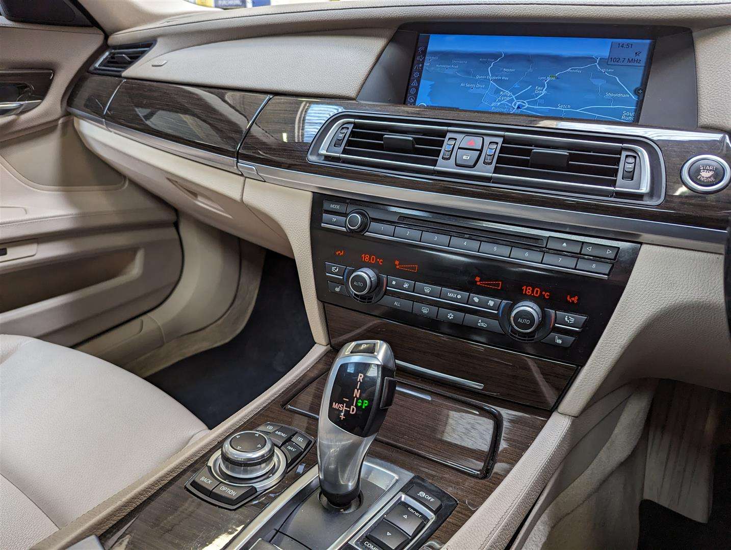 <p>2009 BMW 730D SE AUTO</p>