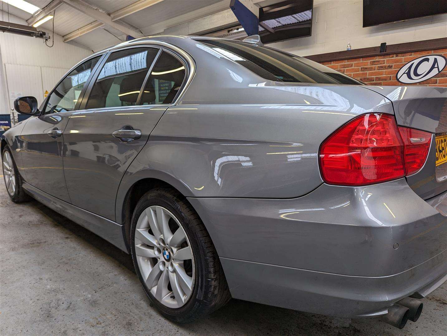 <p>2010 BMW 330D SE</p>