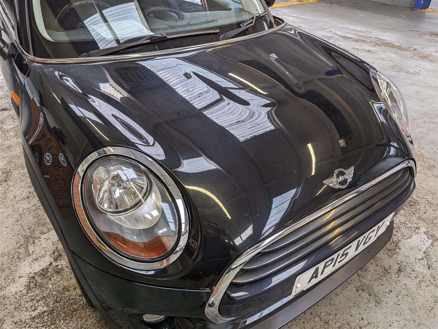 <p>2015 MINI COOPER D</p>