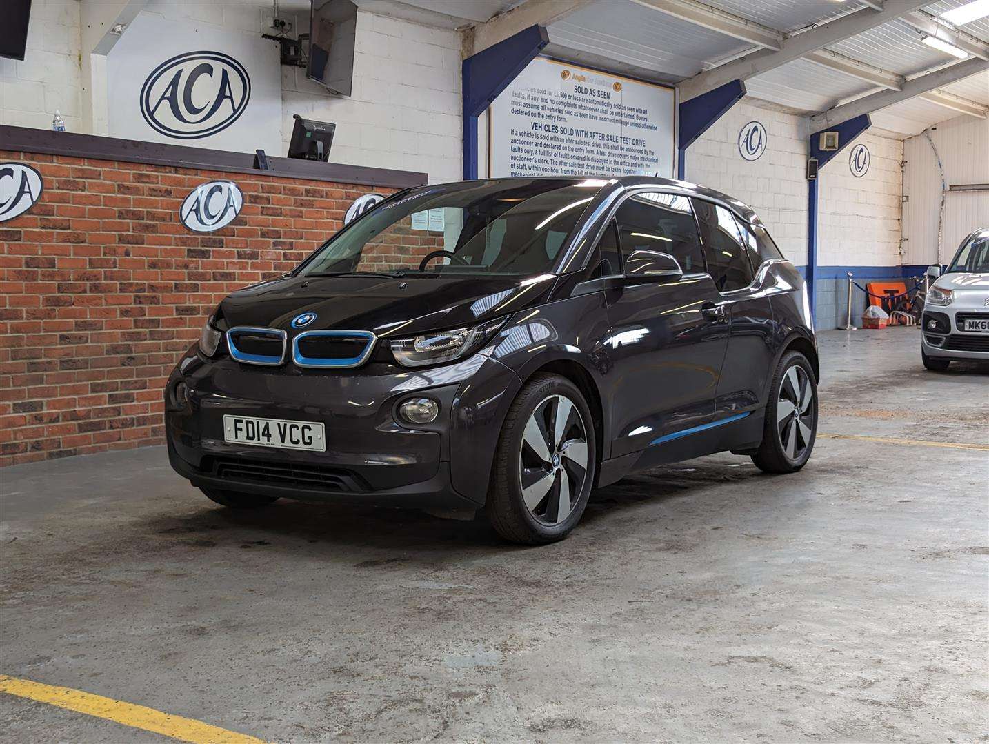 <p>2014 BMW I3 RANGE EXTENDER</p>