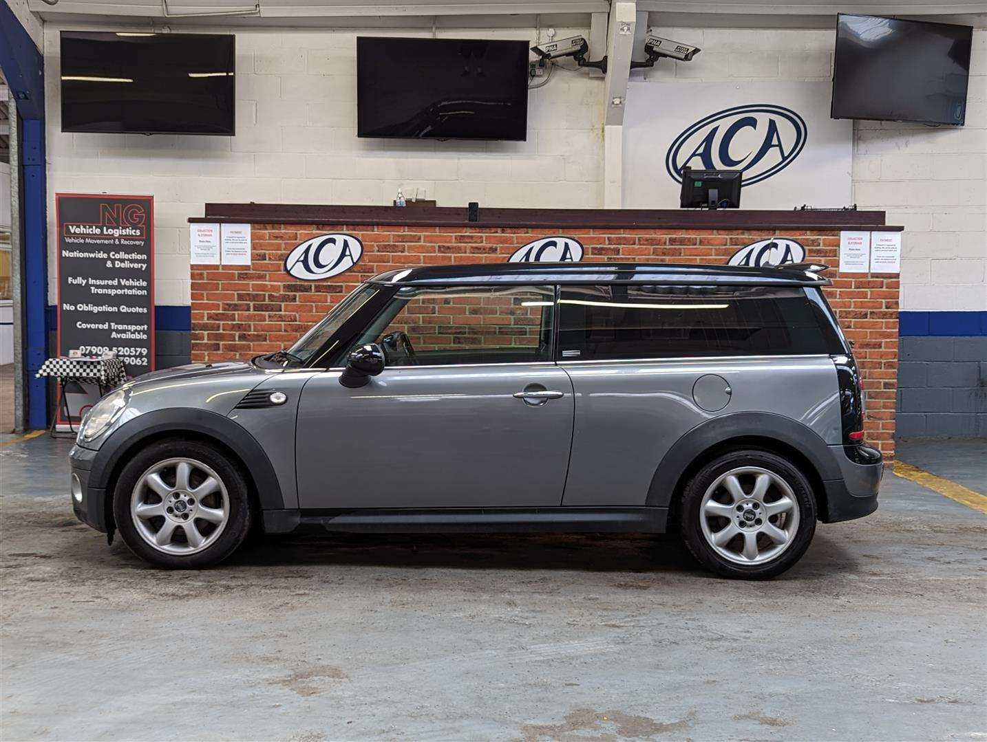 <p>2010 MINI COOPER GRAPHITE CLUBMAN D</p>