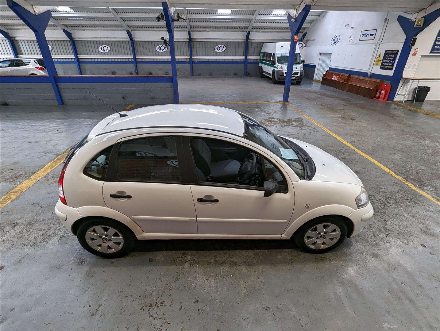 <p>2009 CITROEN C3 AIRDREAM PLUS HDI</p>