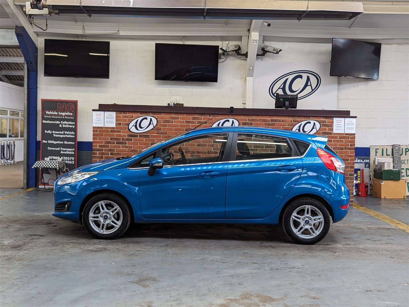 <p>2013 FORD FIESTA ZETEC</p>