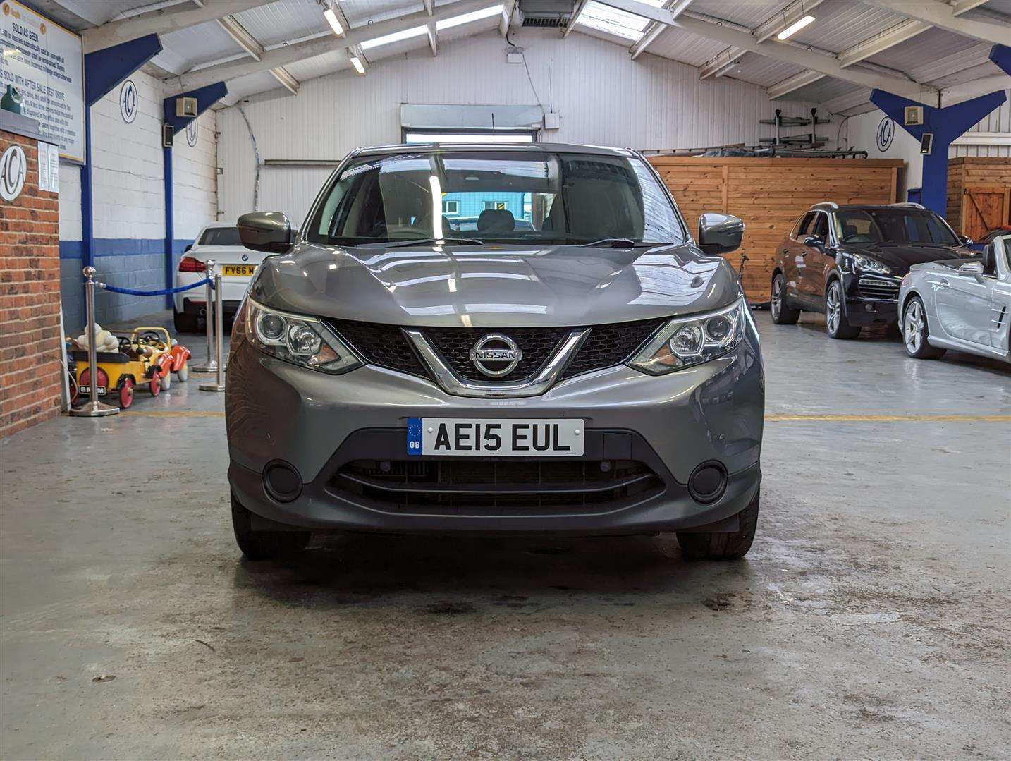 <p>2015 NISSAN QASHQAI ACENTA</p>