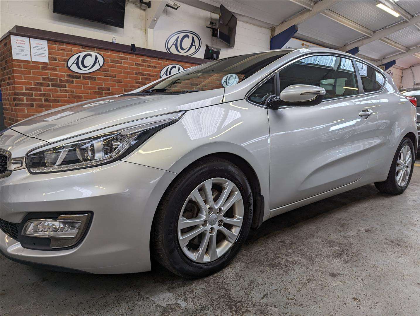 <p>2013 KIA PRO CEED S ECODYNAMICS</p>