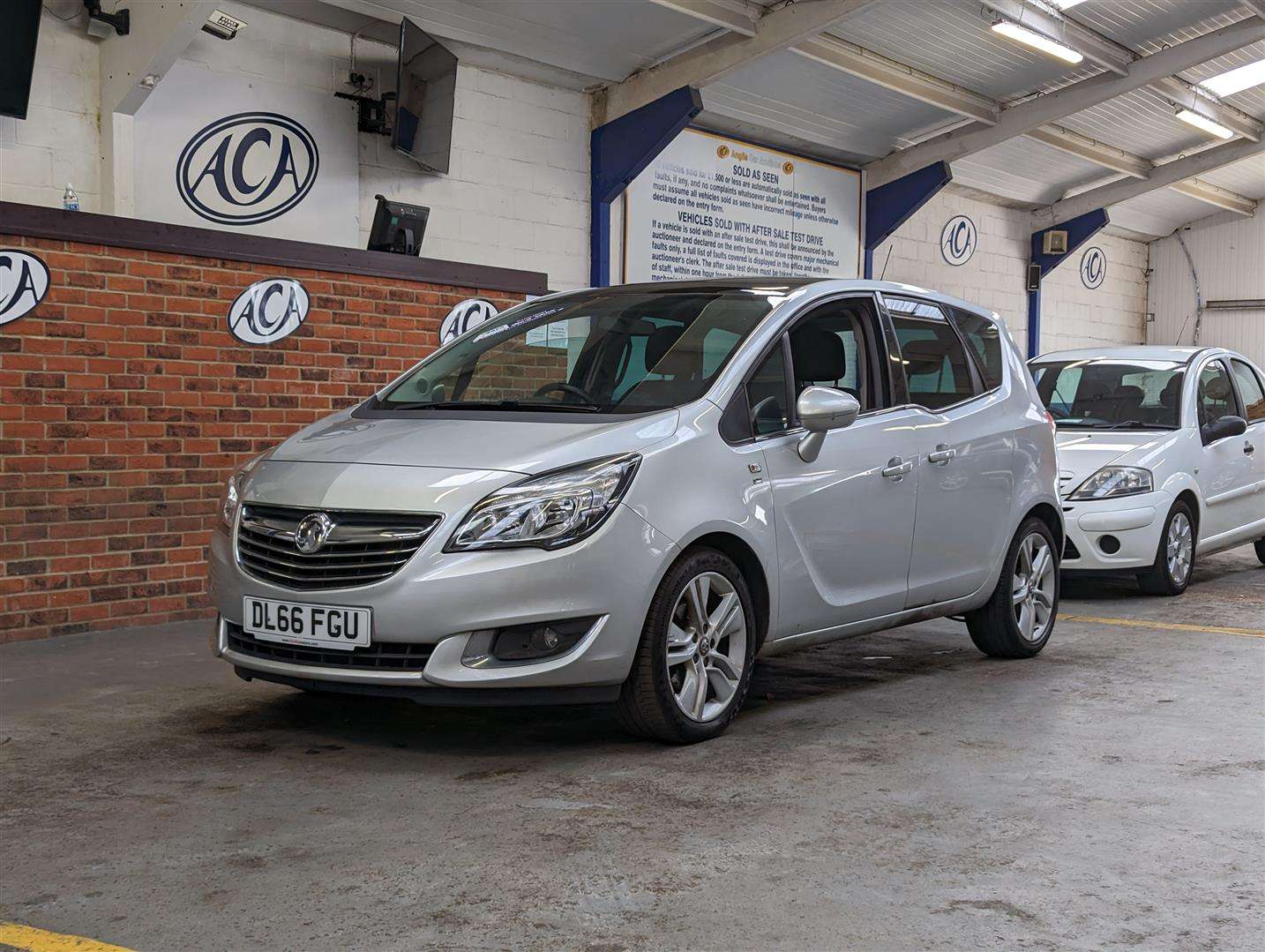 <p>2016 VAUXHALL MERIVA SE</p>