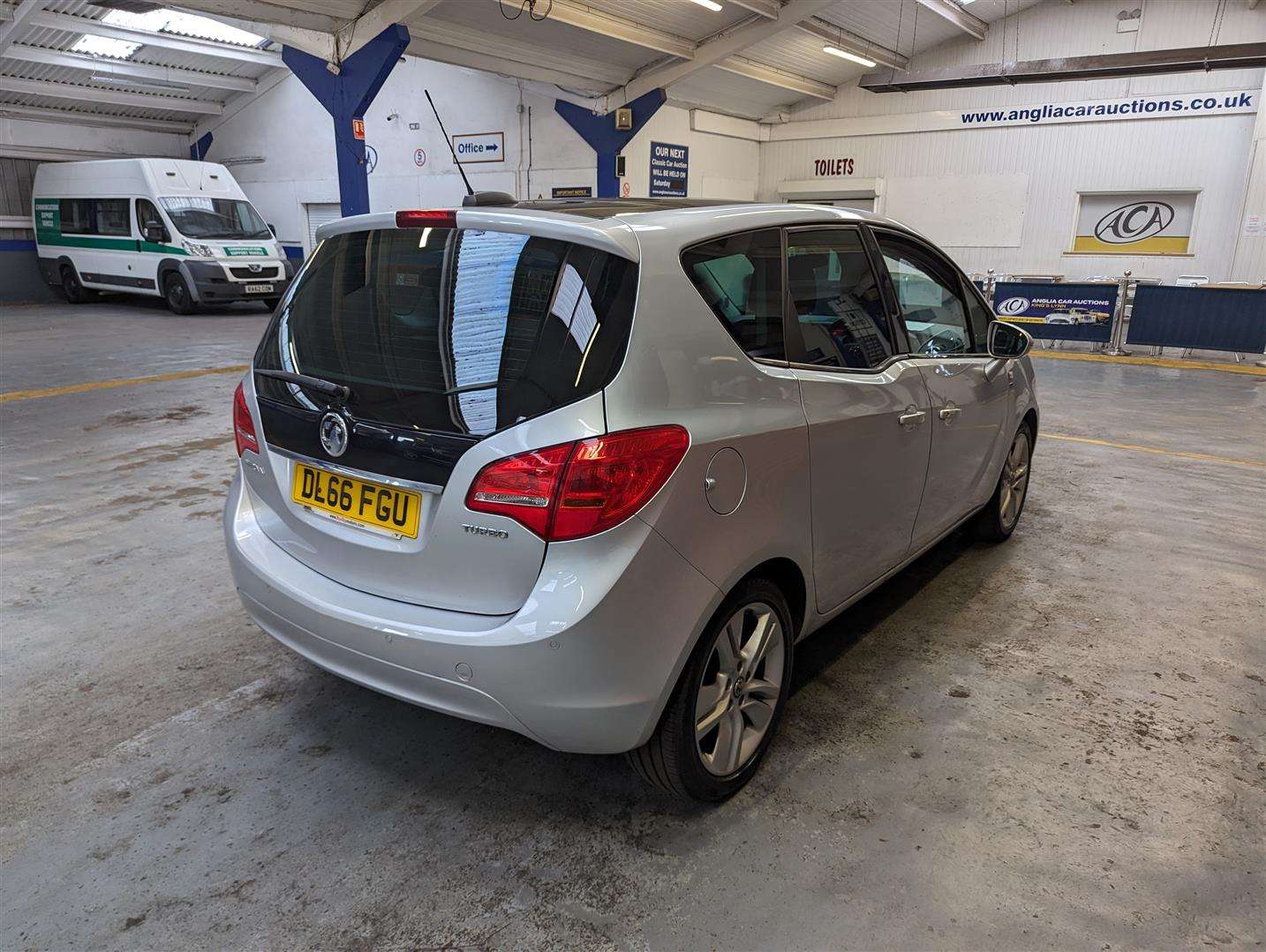 <p>2016 VAUXHALL MERIVA SE</p>