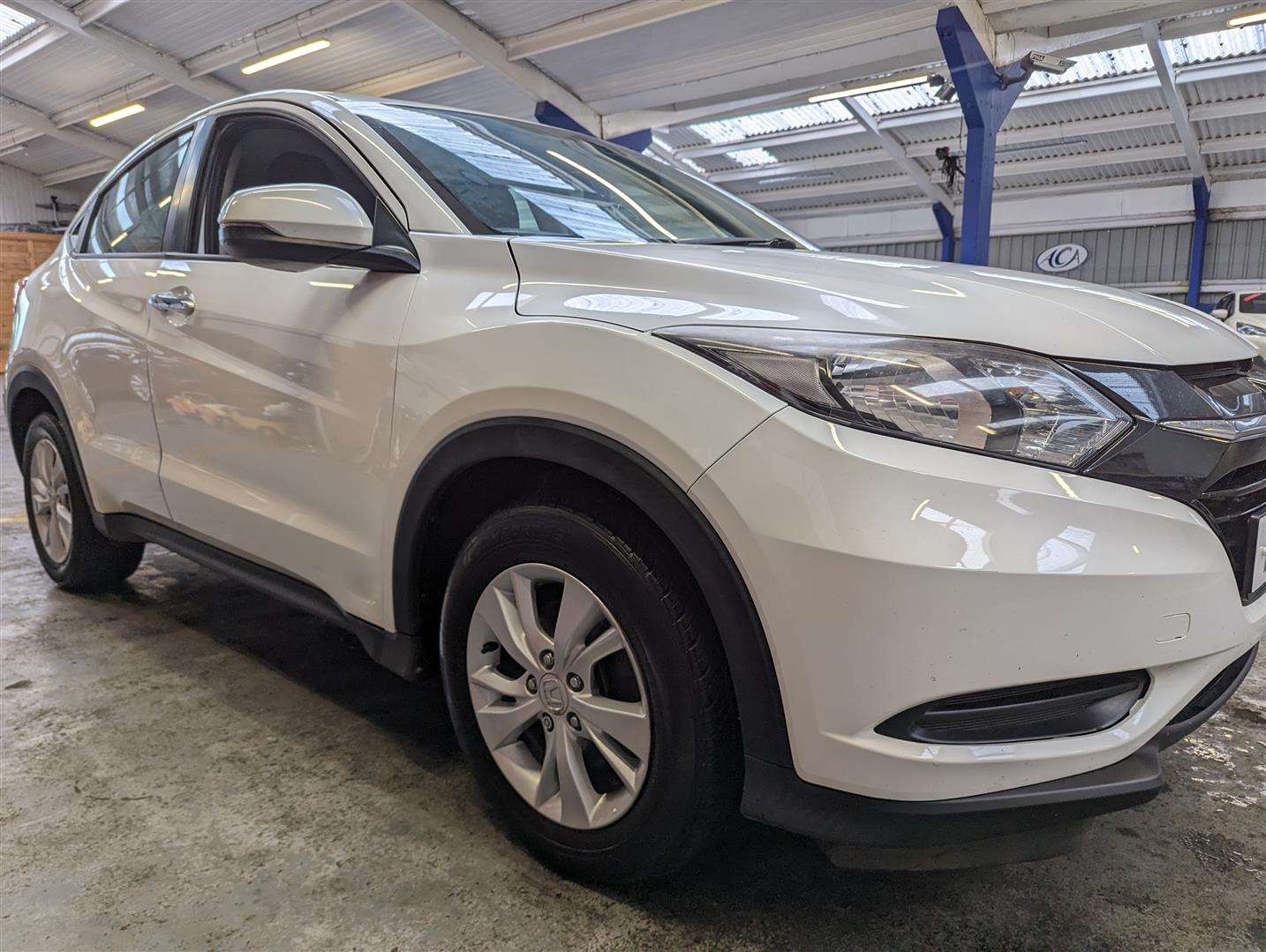 <p>2016 HONDA HR-V S I-DTEC</p>