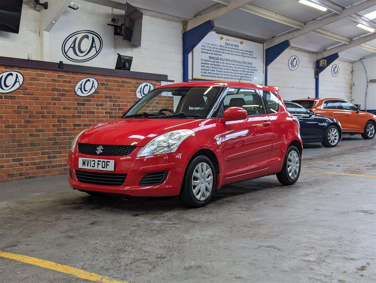 <p>2013 SUZUKI SWIFT SZ2</p>