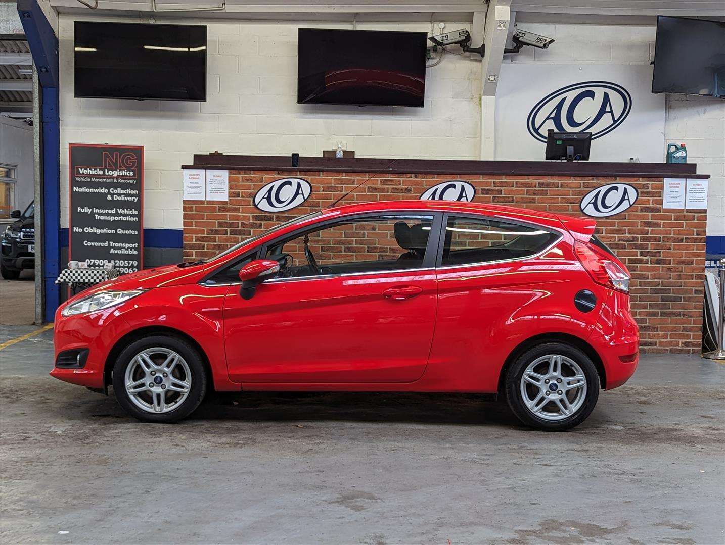 <p>2014 FORD FIESTA ZETEC</p>