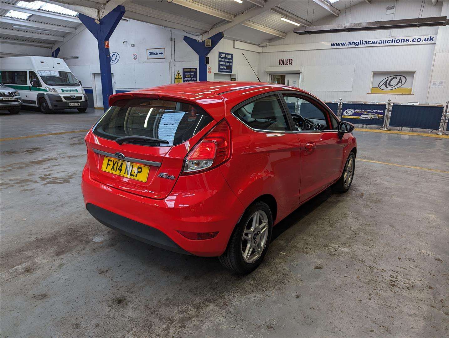 <p>2014 FORD FIESTA ZETEC</p>