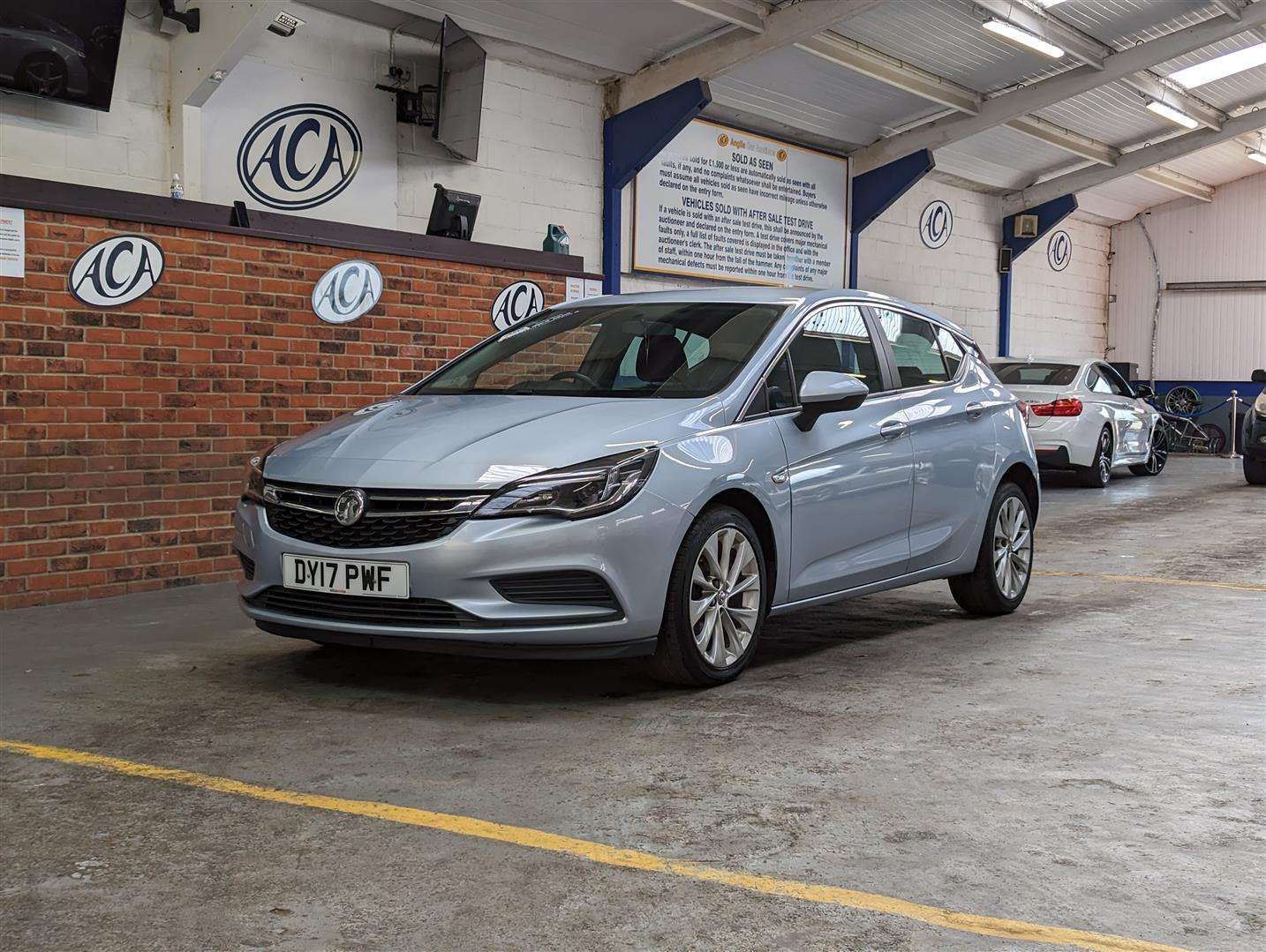 <p>2017 VAUXHALL ASTRA TECH LINE TURBO</p>