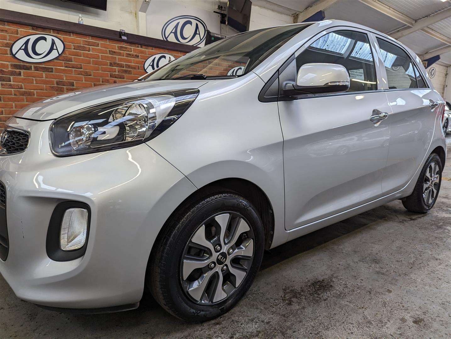 <p>2016 KIA PICANTO 2 AUTO</p>