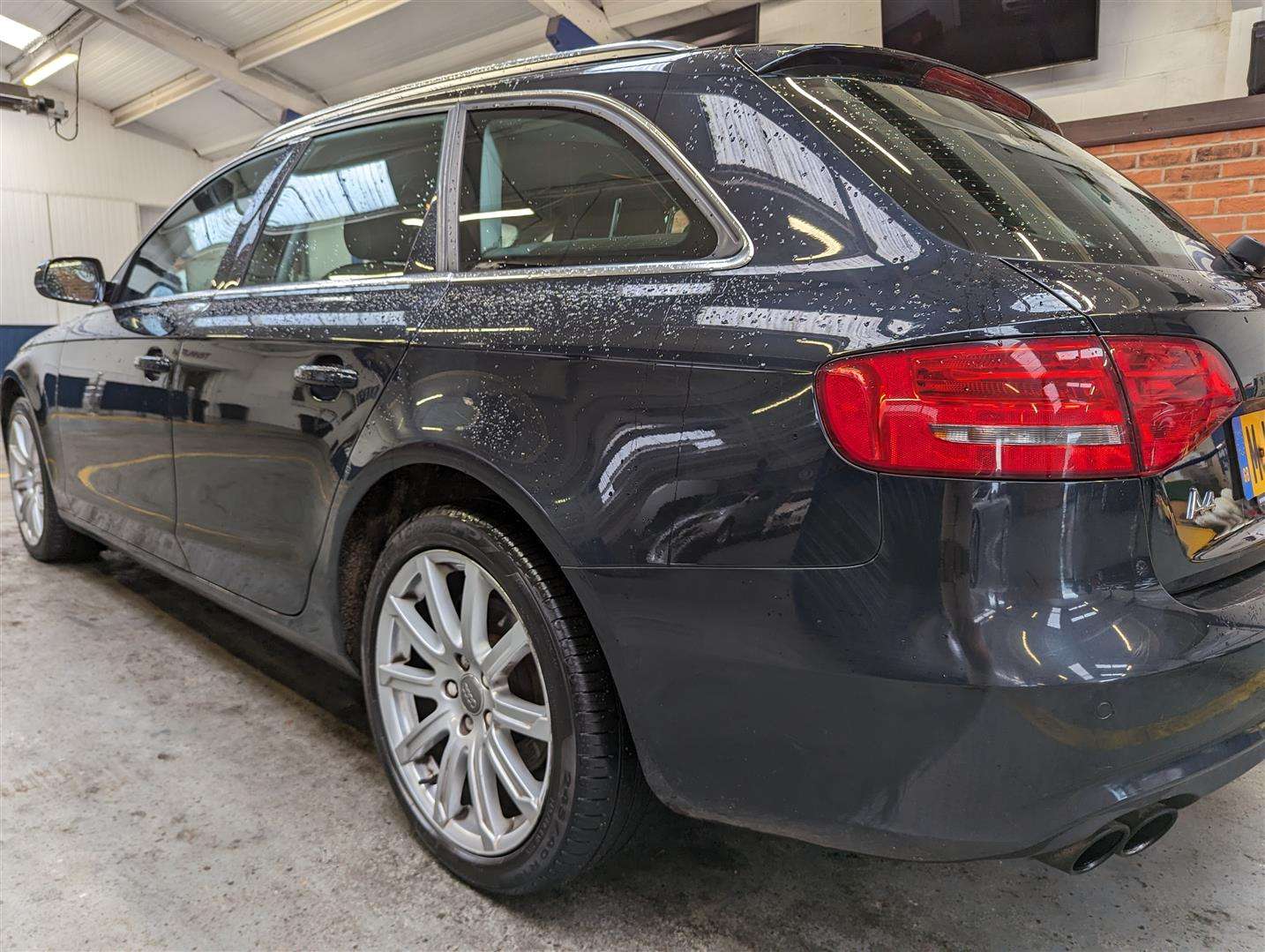 <p>2013 AUDI A4 SE TECHNIK TDI QUATTRO</p>