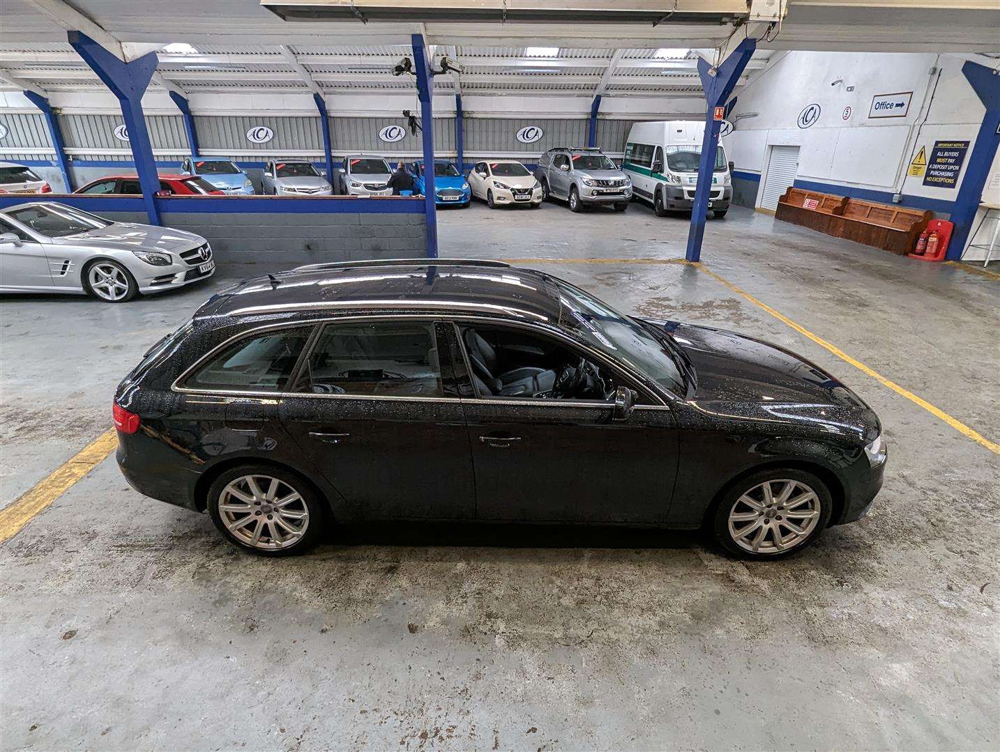 <p>2013 AUDI A4 SE TECHNIK TDI QUATTRO</p>