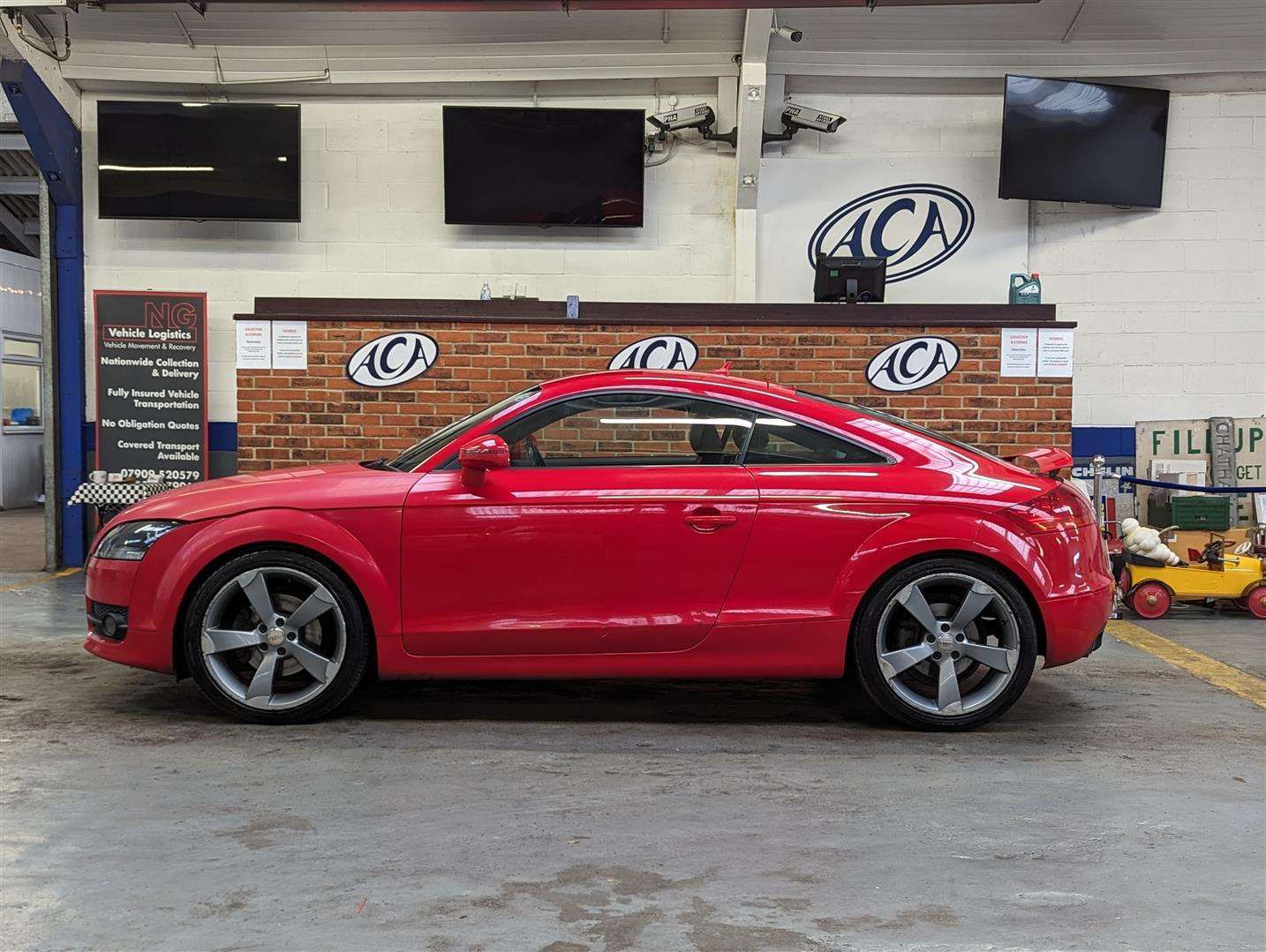 <p>2009 AUDI TT QUATTRO TDI</p>