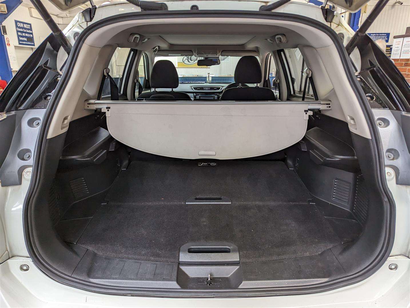 <p>2015 NISSAN X-TRAIL N-TEC DCI</p>