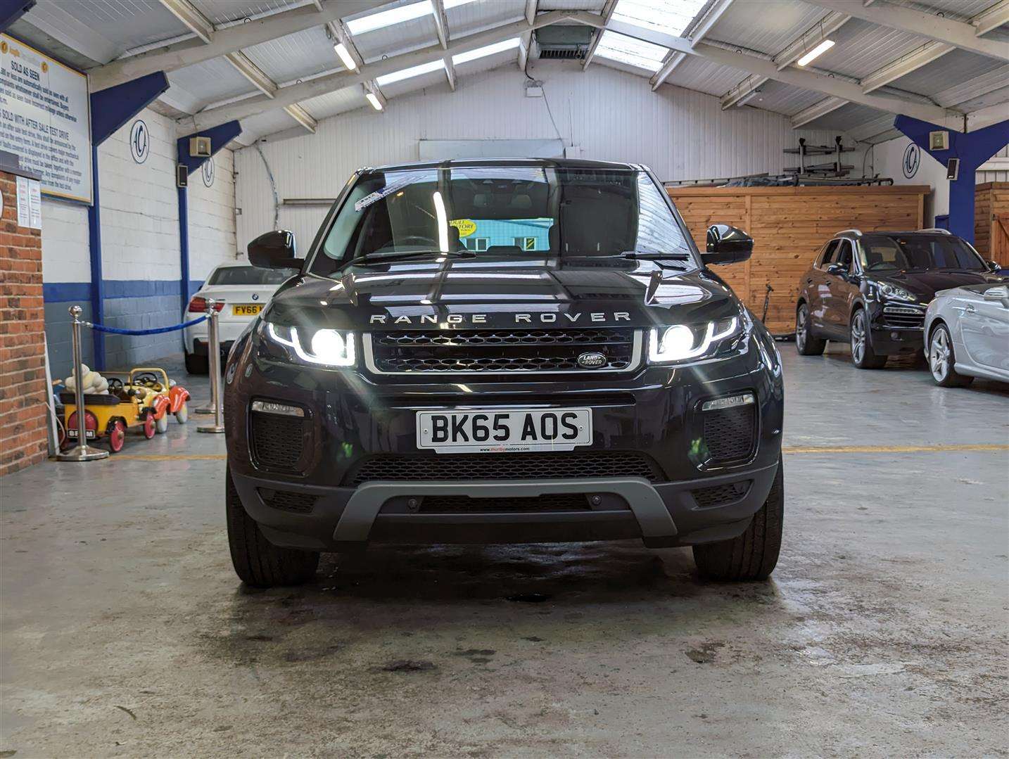 <p>2015 LAND ROVER R ROVER EVOQUE SE TECH TD</p>