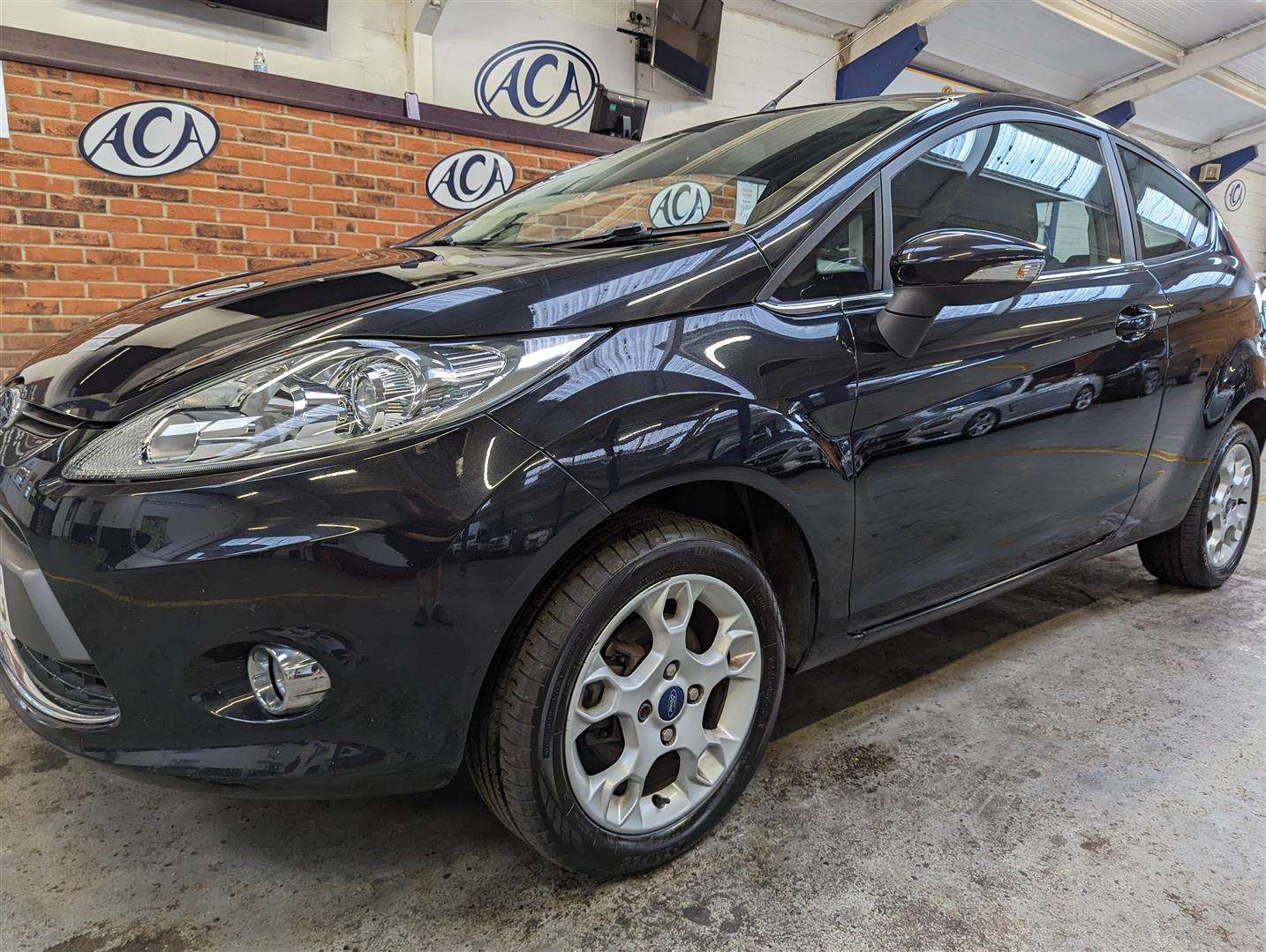 <p>2012 FORD FIESTA ZETEC</p>