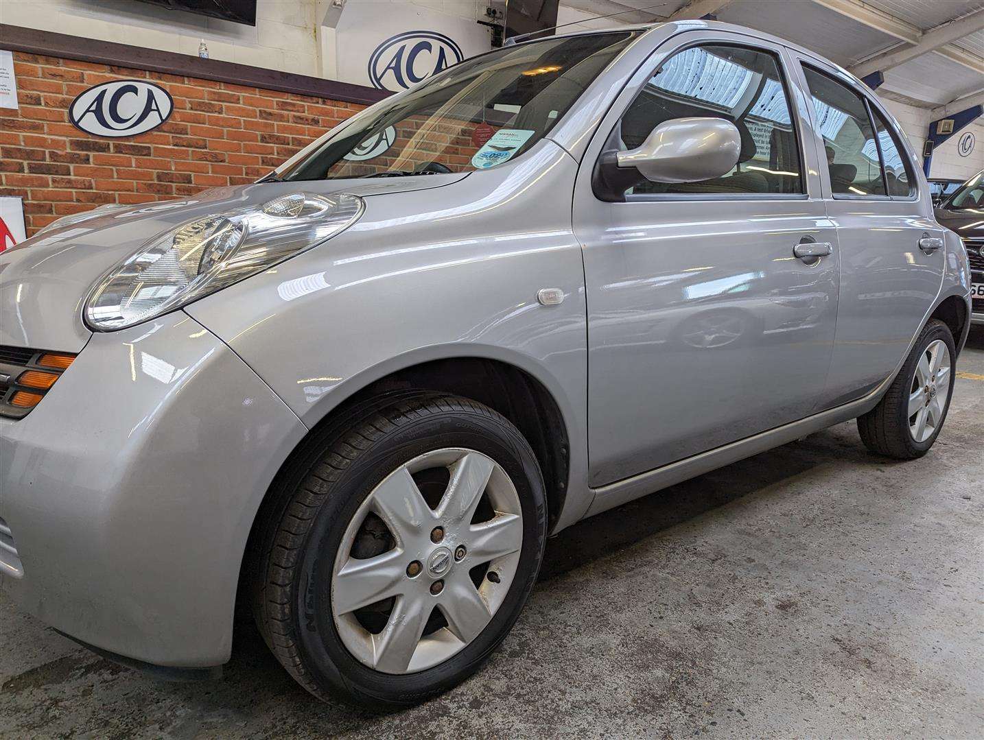 <p>2005 NISSAN MICRA SE</p>