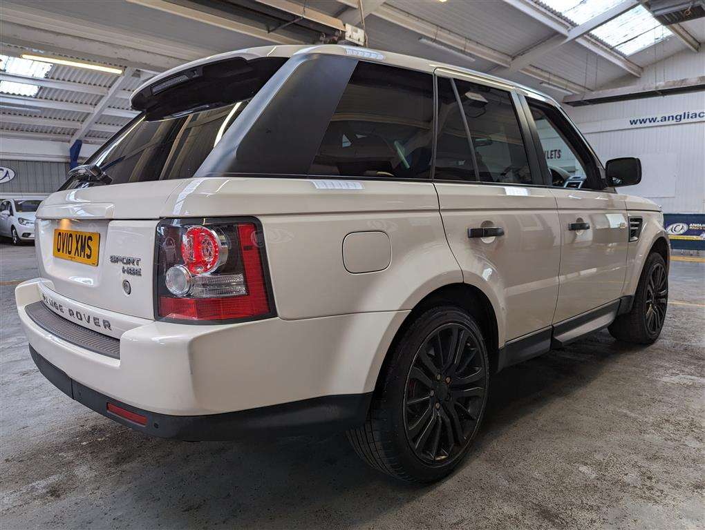 <p>2010 LAND ROVER RANGE ROVER SP HSE TDV6 AUTO</p>