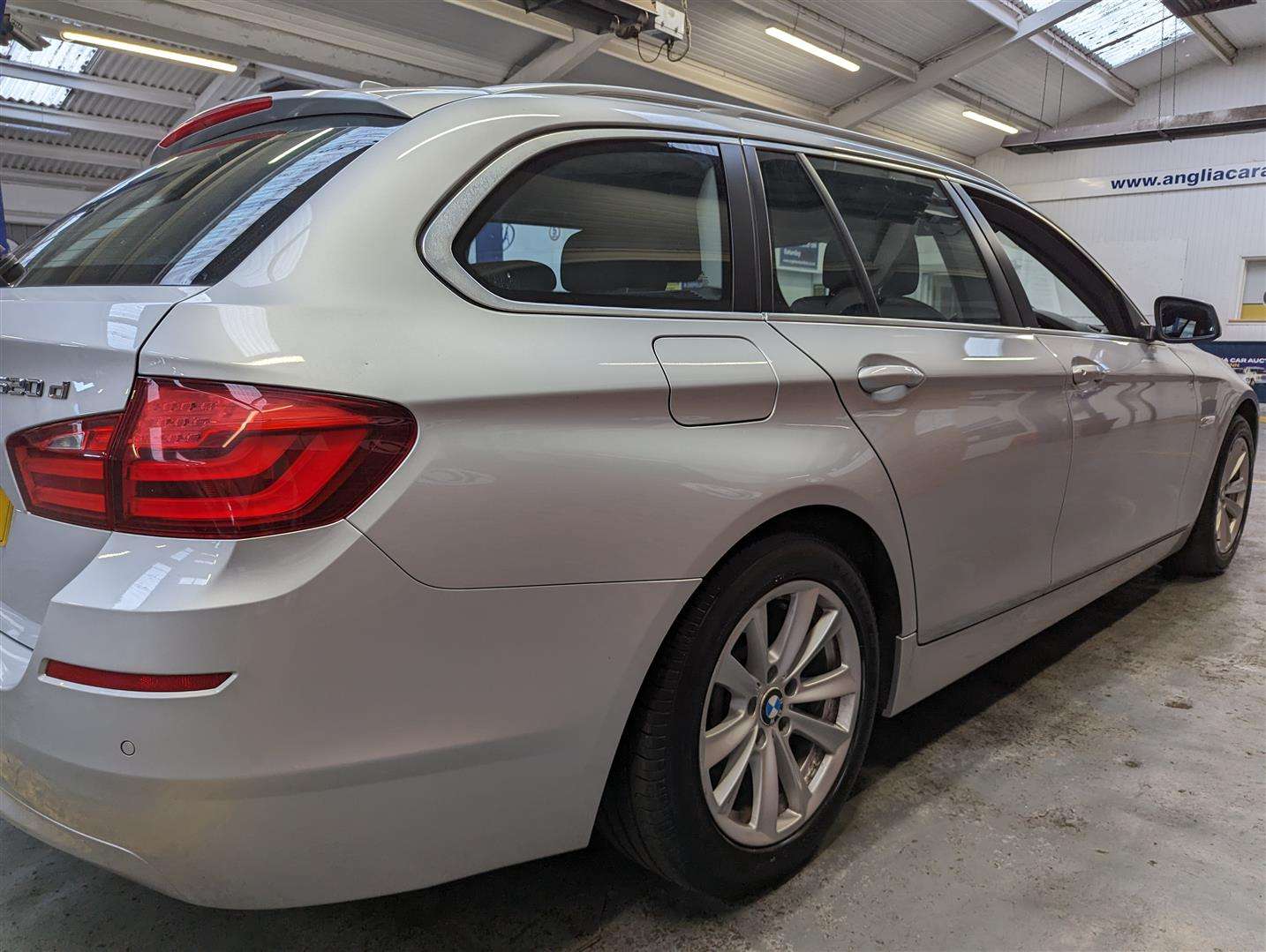 <p>2013 BMW 520D SE AUTO</p>