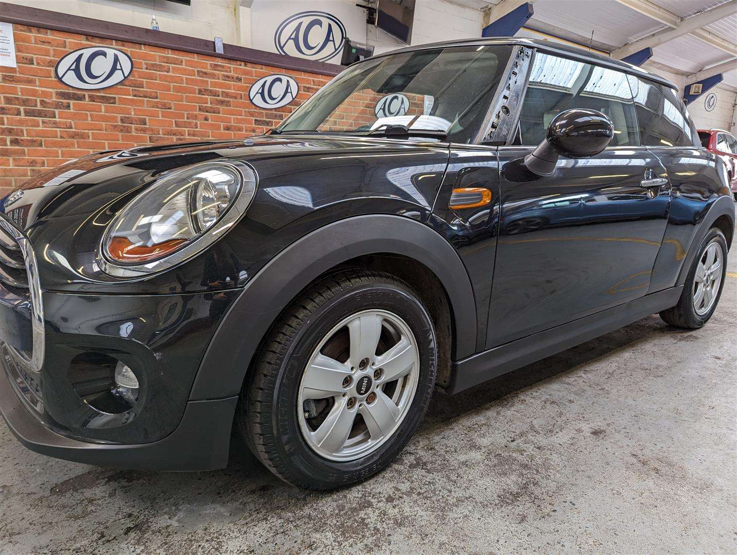 <p>2015 MINI COOPER **SOLD</p>