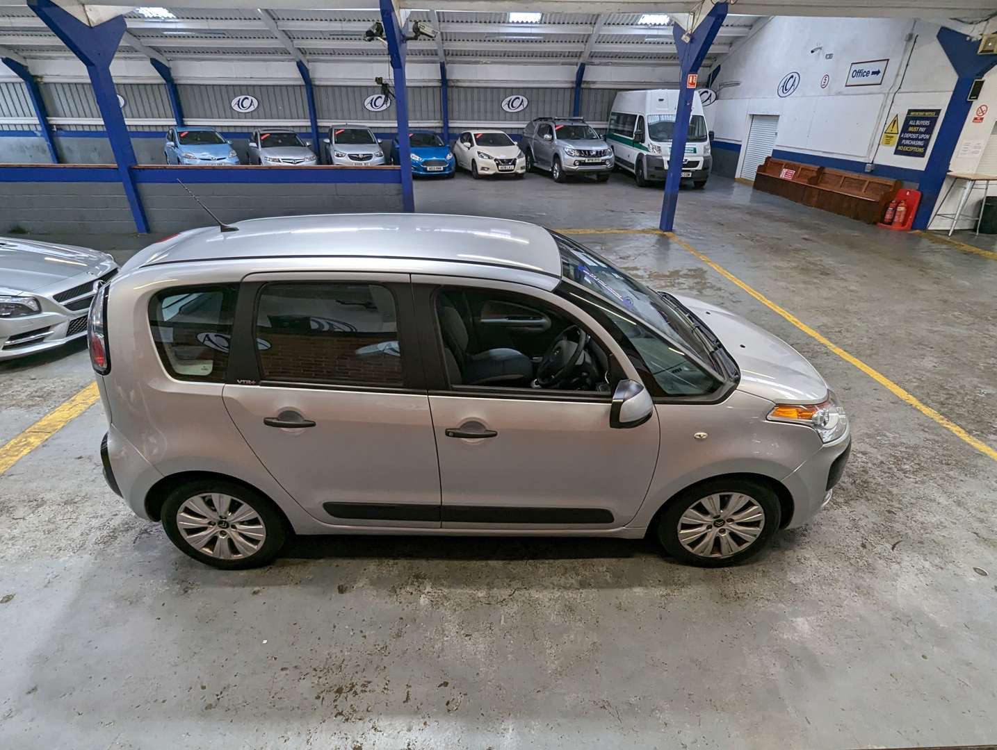 <p>2010 CITROEN C3 PICASSO **SOLD</p>