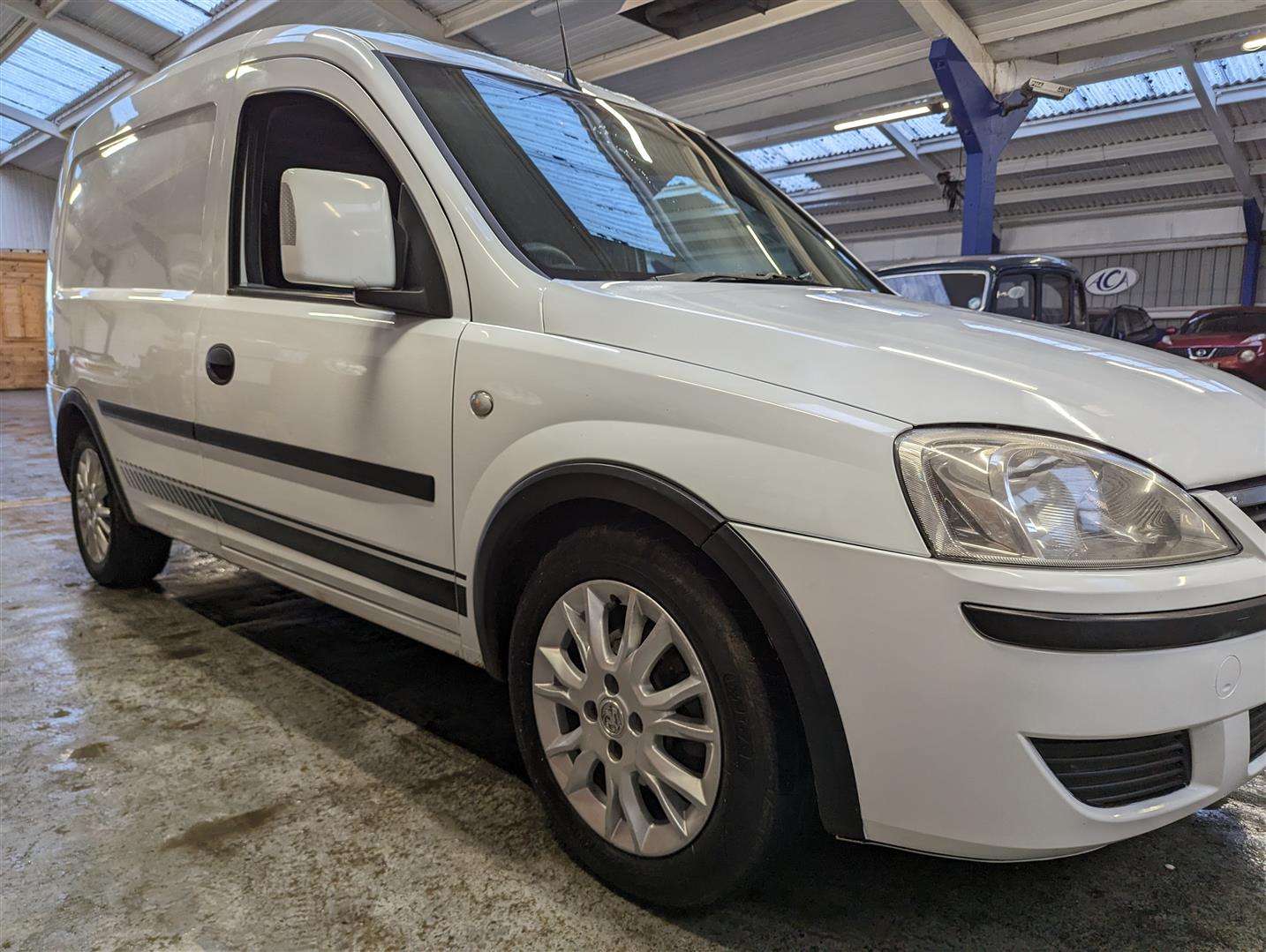 <p>2012 VAUXHALL COMBO 1700 SE CDTI</p>