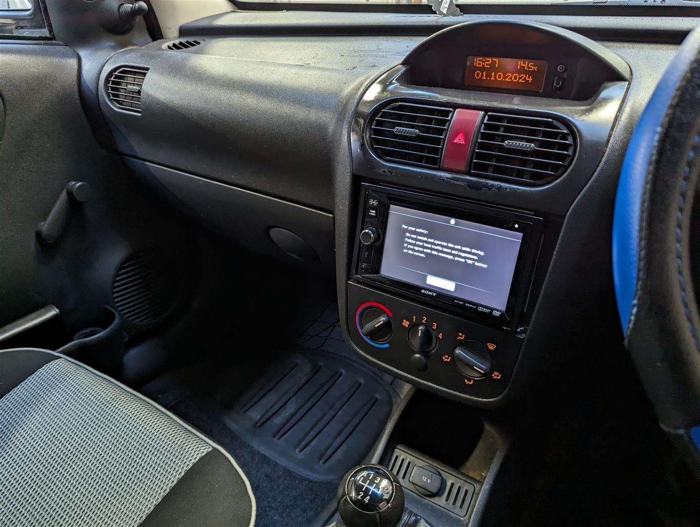 <p>2012 VAUXHALL COMBO 1700 SE CDTI</p>