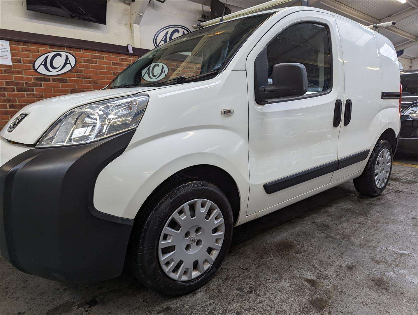 <p>2017 PEUGEOT BIPPER PROFESSIONAL HDI</p>