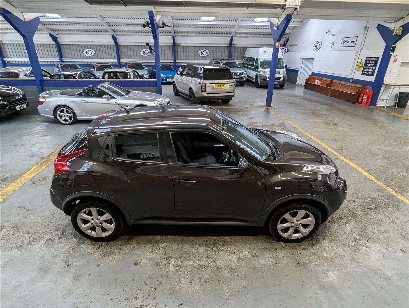 <p>2011 NISSAN JUKE ACENTA</p>