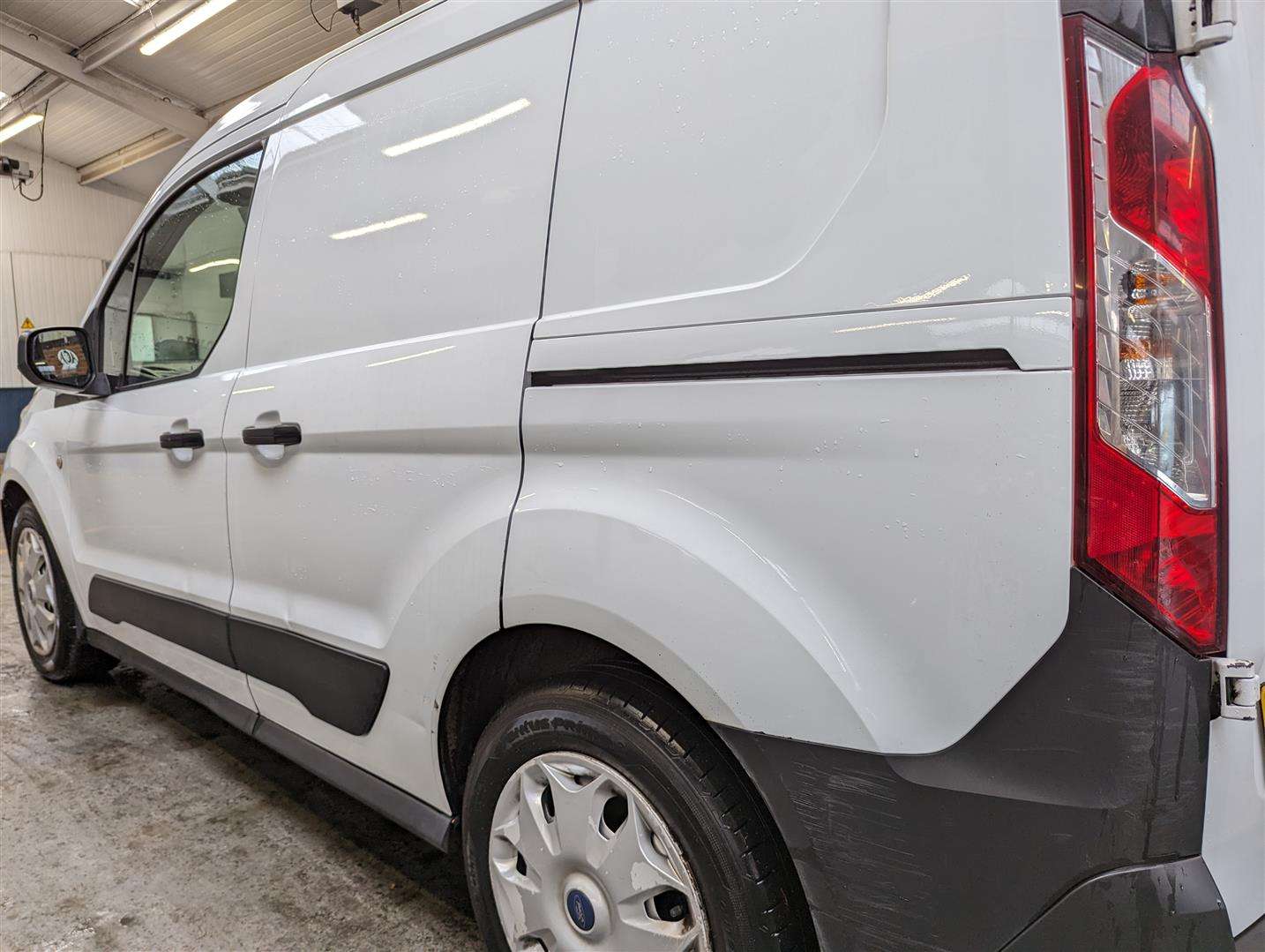 <p>2019 FORD TRANSIT CONNECT 200 BASE</p>