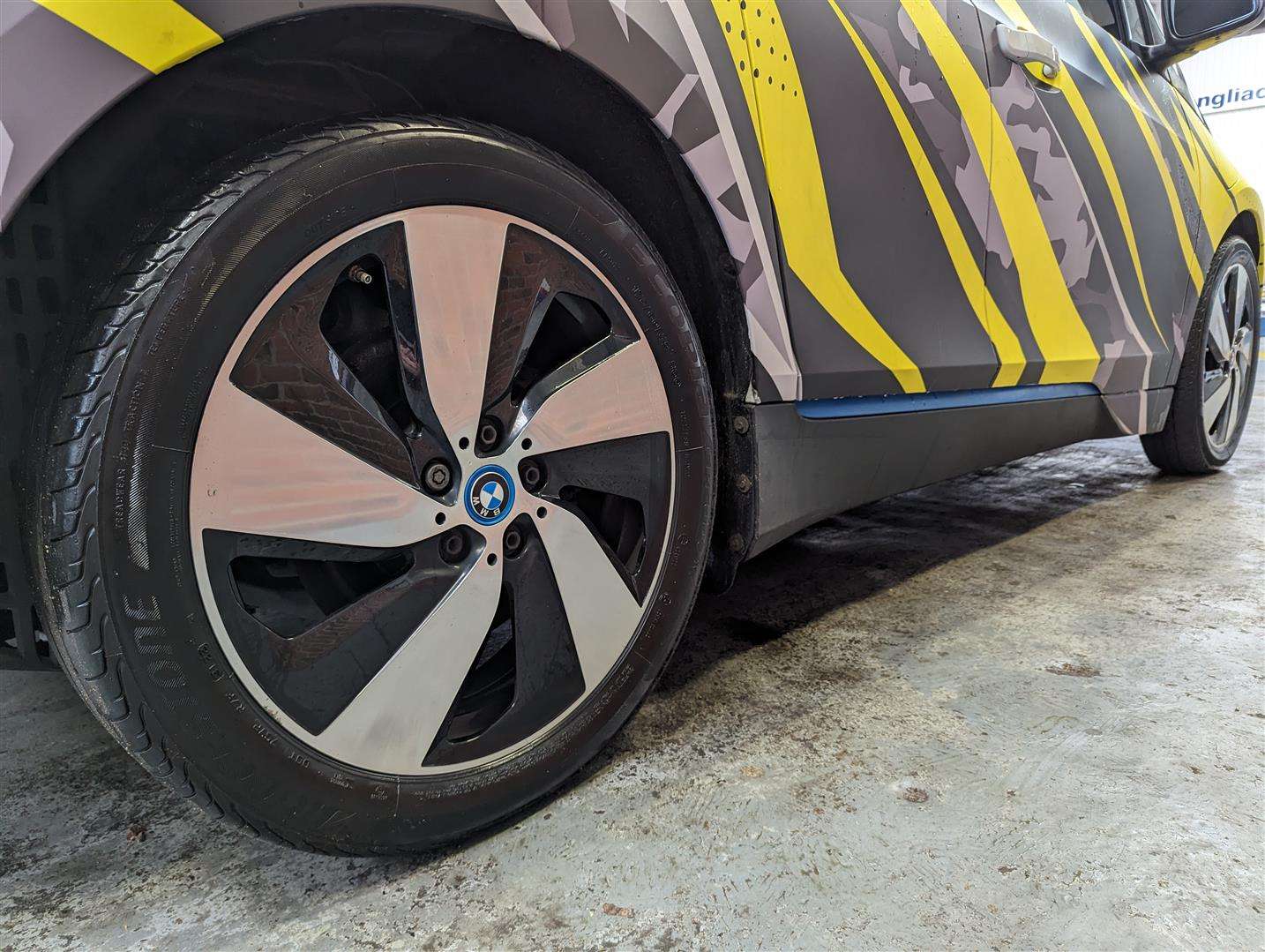 <p>2017 BMW I3 RANGE EXTENDER</p>