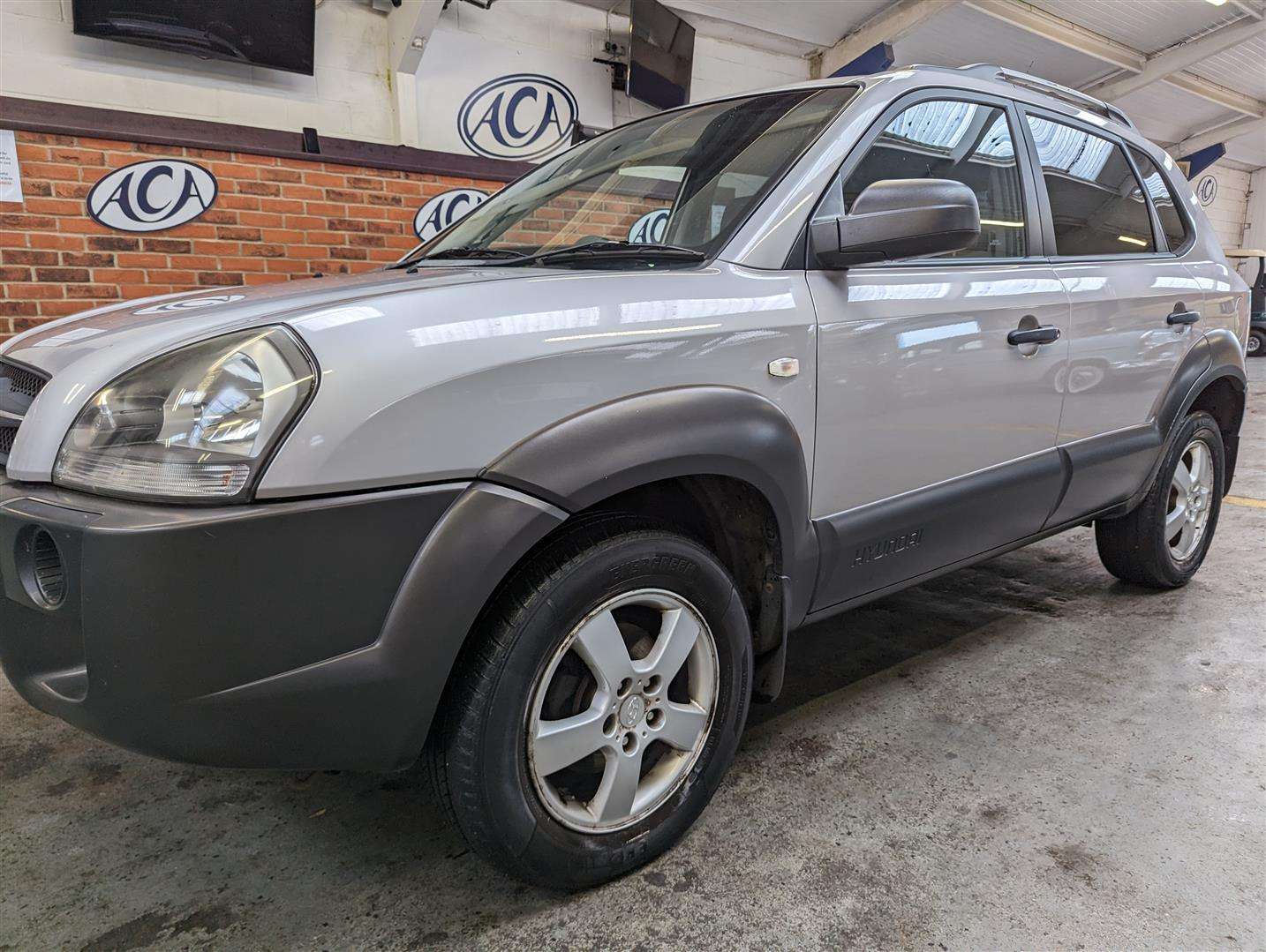 <p>2005 HYUNDAI TUCSON CRTD GSI AUTO</p>