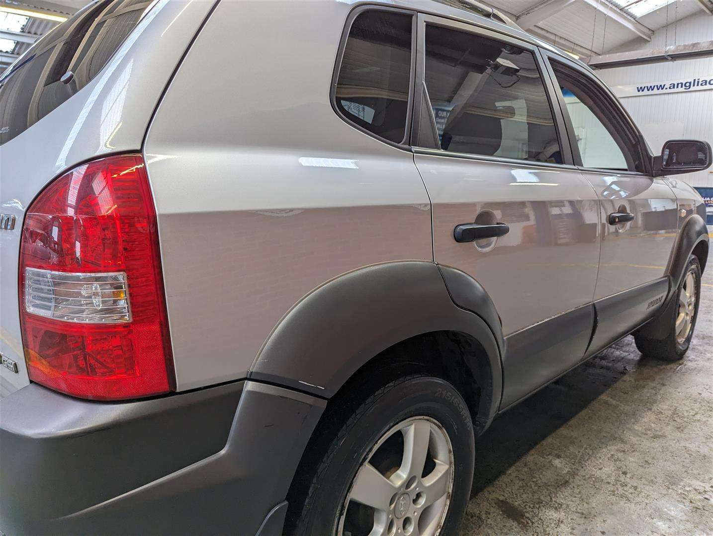 <p>2005 HYUNDAI TUCSON CRTD GSI AUTO</p>