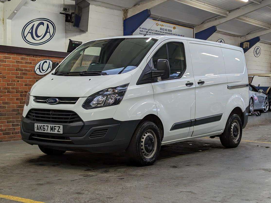 <p>2017 FORD TRANSIT CUSTOM 290</p>