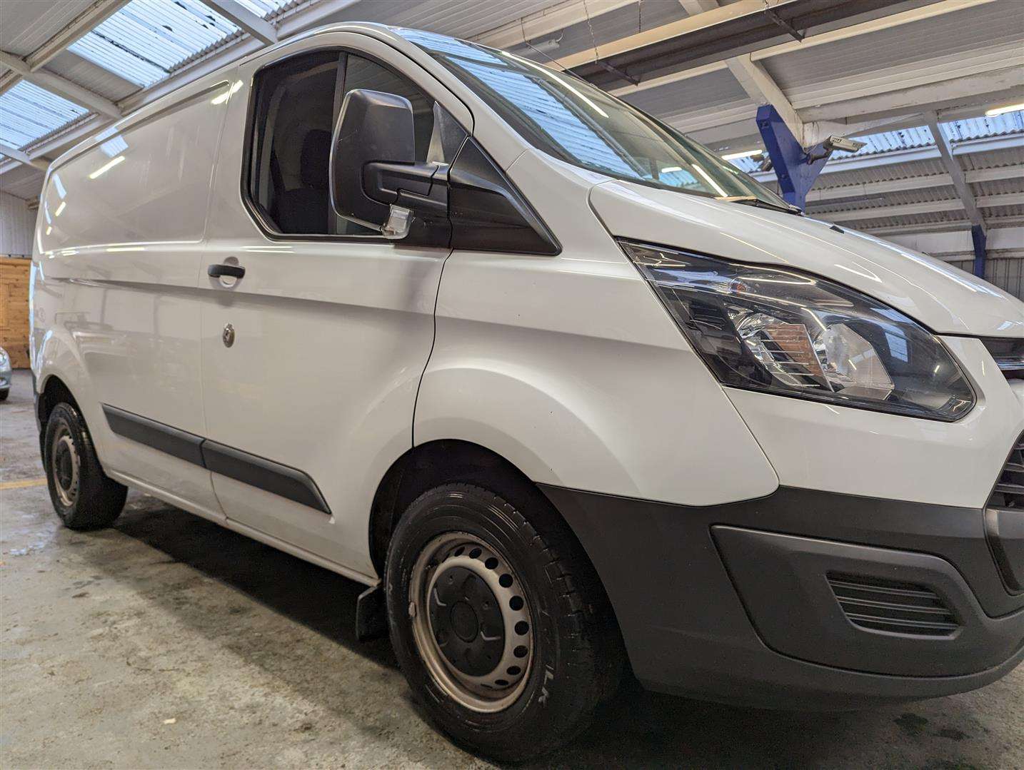 <p>2017 FORD TRANSIT CUSTOM 290</p>