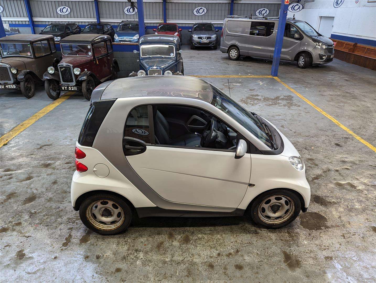 <p>2012 SMART FORTWO PURE 61 MHD AUTO</p>