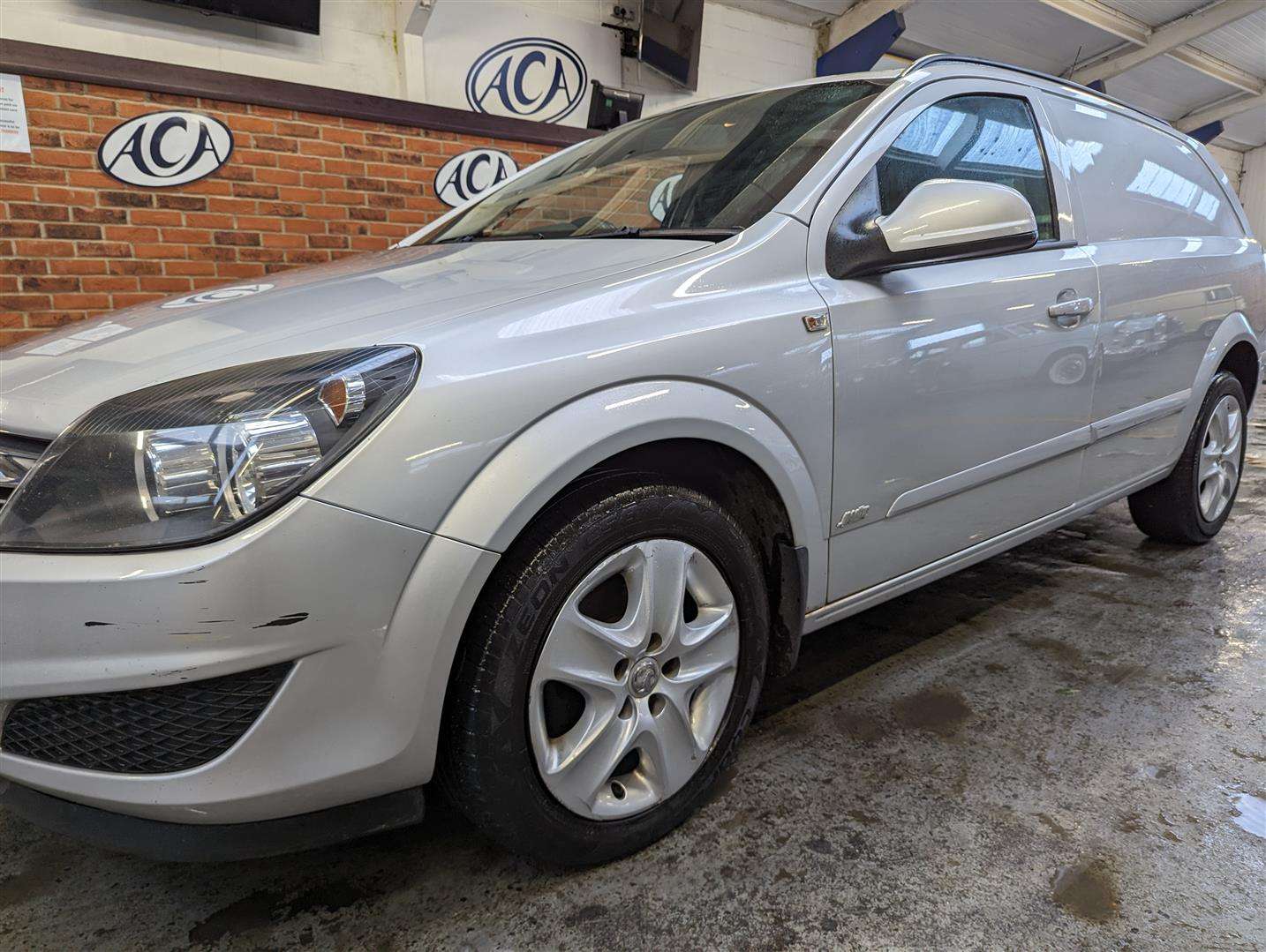 <p>2011 VAUXHALL ASTRA SPORTIVE CDTI</p>