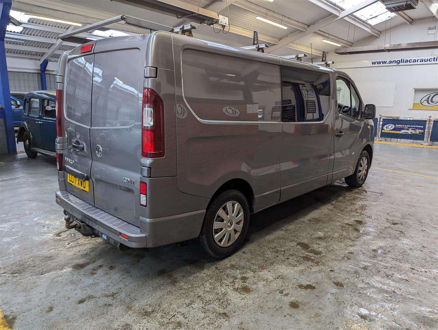 <p>2017 VAUXHALL VIVARO 2900 SPORTIVE CDTI</p>