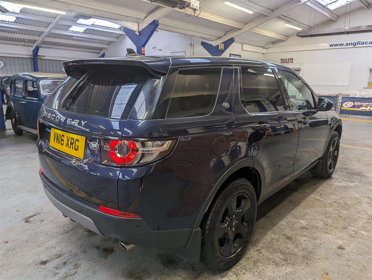 <p>2016 LAND ROVER DISCOVERY SPORT SE TECH T</p>