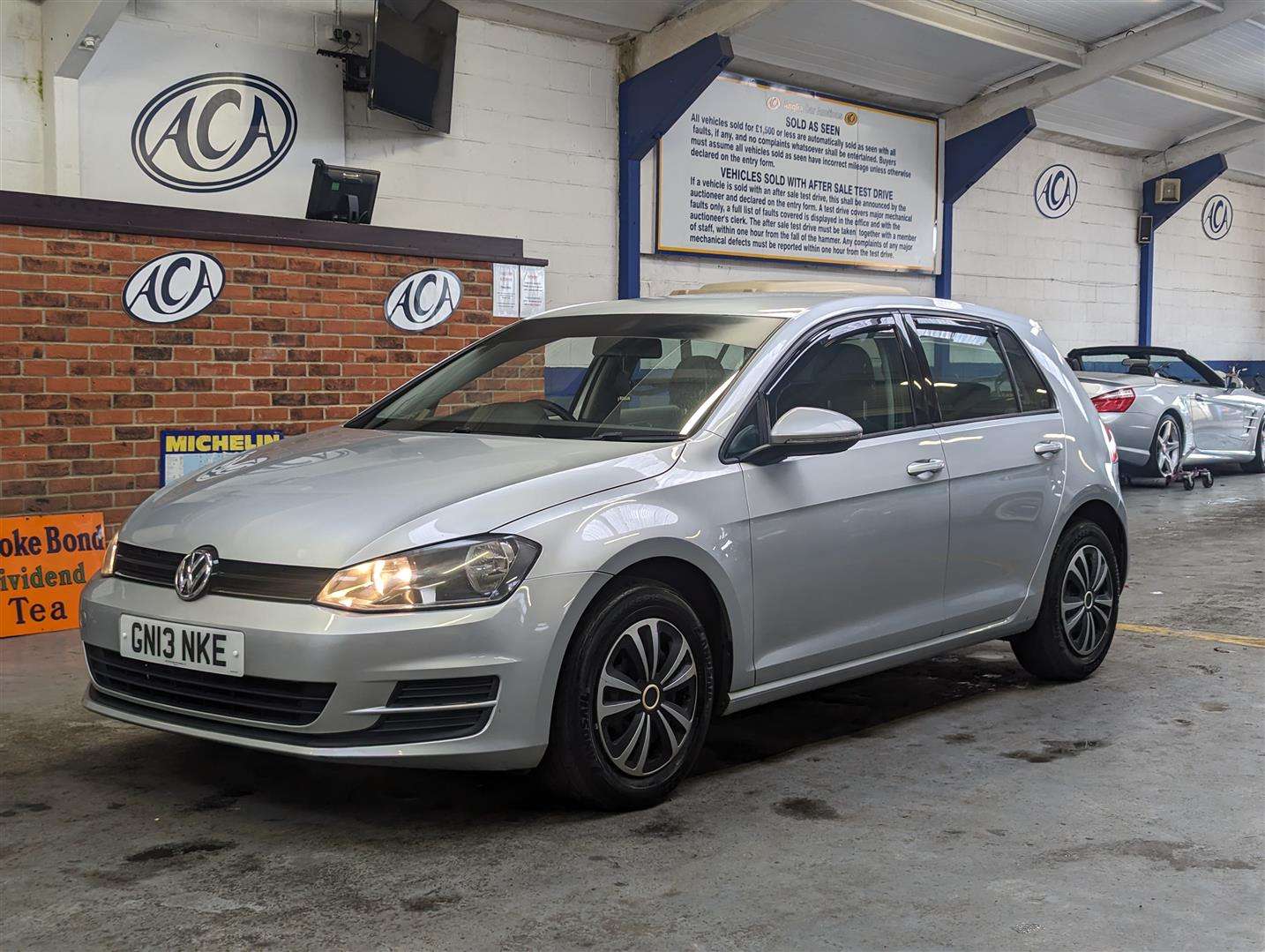 <p>2013 VOLKSWAGEN GOLF S BLUEMOTION TECHN-G</p>