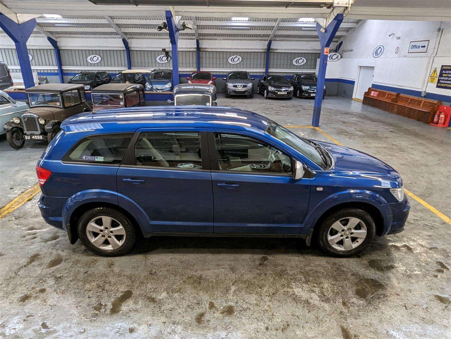 <p>2009 DODGE (USA) JOURNEY SXT CRD</p>