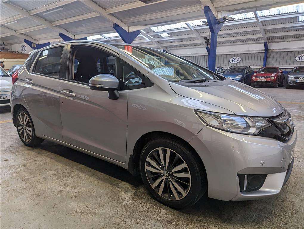 <p>2017 HONDA JAZZ EX I-VTEC</p>