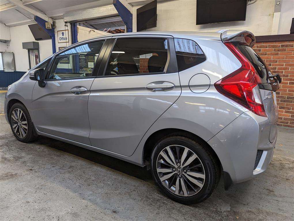 <p>2017 HONDA JAZZ EX I-VTEC</p>