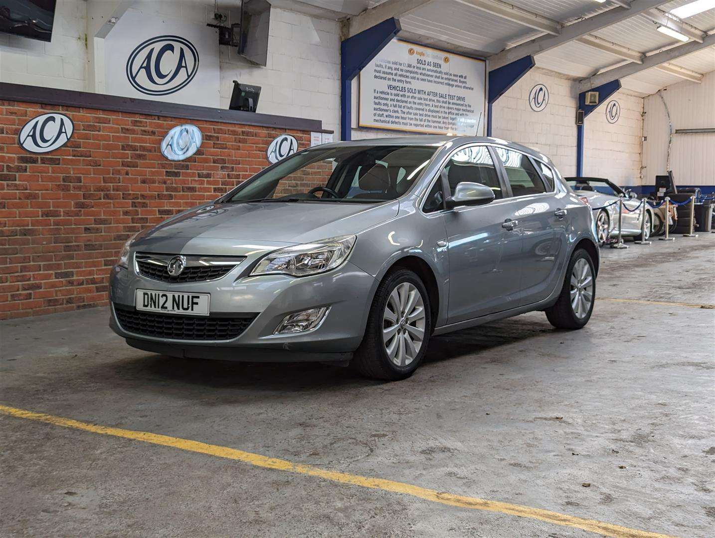 <p>2012 VAUXHALL ASTRA SE</p>