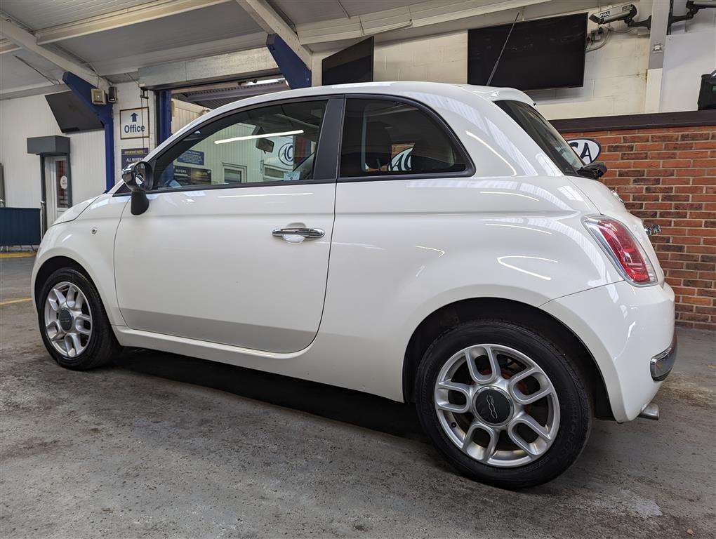 <p>2010 FIAT 500 POP</p>