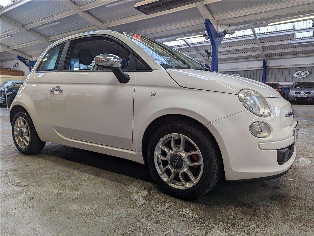 <p>2010 FIAT 500 POP</p>