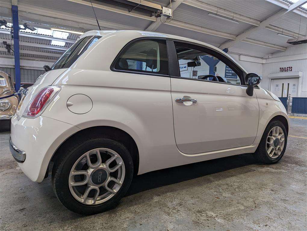 <p>2010 FIAT 500 POP</p>